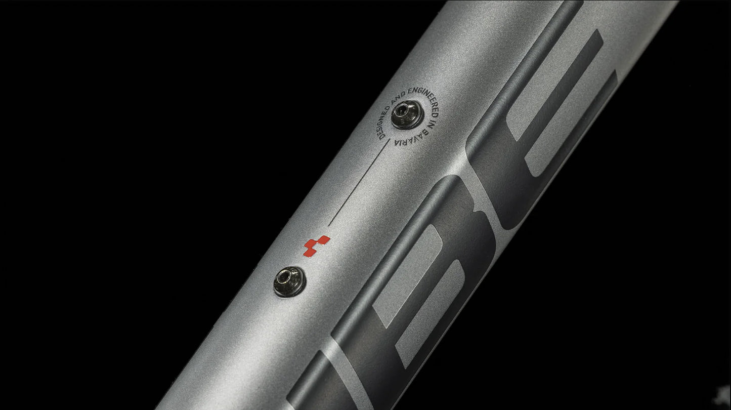 AIM EX 2X GREY & RED - CUBE 2023 XL