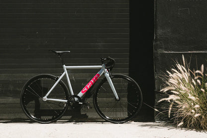 6061 BLACK LABEL V3 - GRIS/FUCHSIA - STATE BICYCLE CO