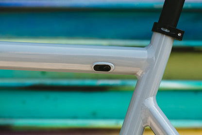 6061 BLACK LABEL V3 - GRIS/FUCHSIA - STATE BICYCLE CO