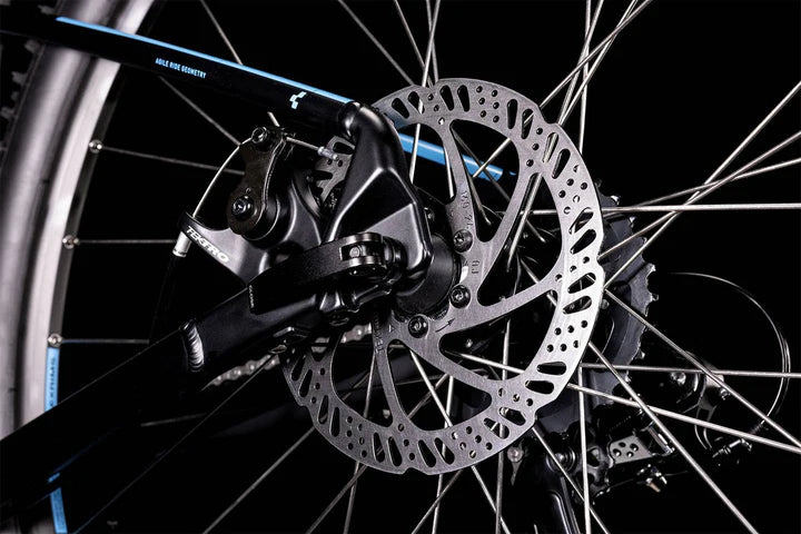 AIM - BLACK´N´BLUE- CUBE 2022